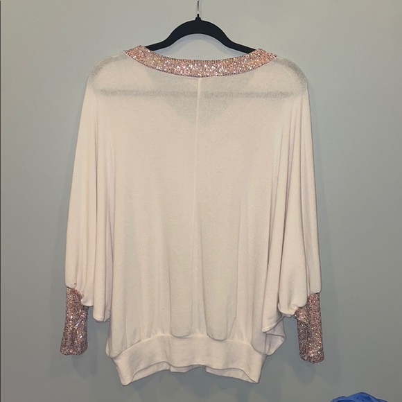 White V-Neck Long Sleeve Embellished Blouse - Picture 3 of 3
